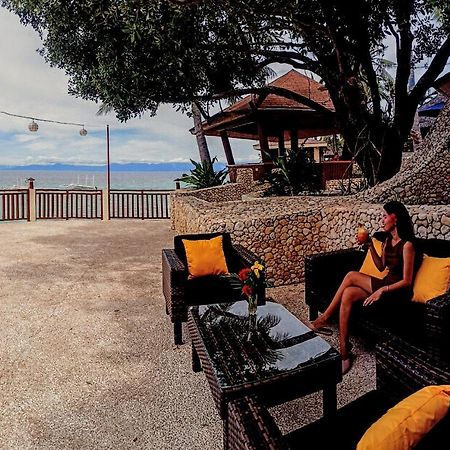Magic Island Dive Resort Moalboal Exterior foto
