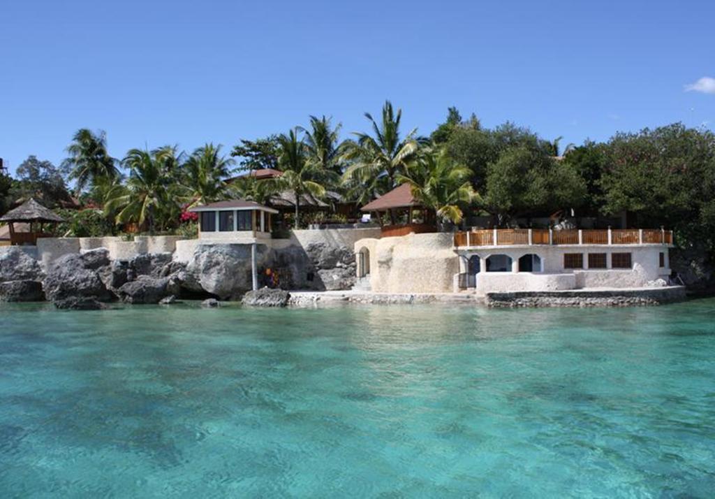 Magic Island Dive Resort Moalboal Exterior foto
